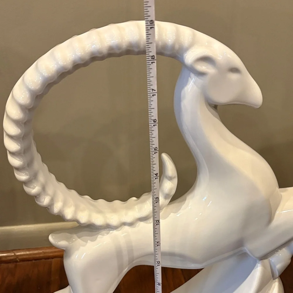 Vintage Royal Haeger 19” Leaping
Gazelle - Picture 9 of 12